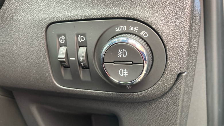 Vauxhall Crossland X 1.2T [130] Elite Nav 5dr [Start Stop] Auto Petrol Hatchback